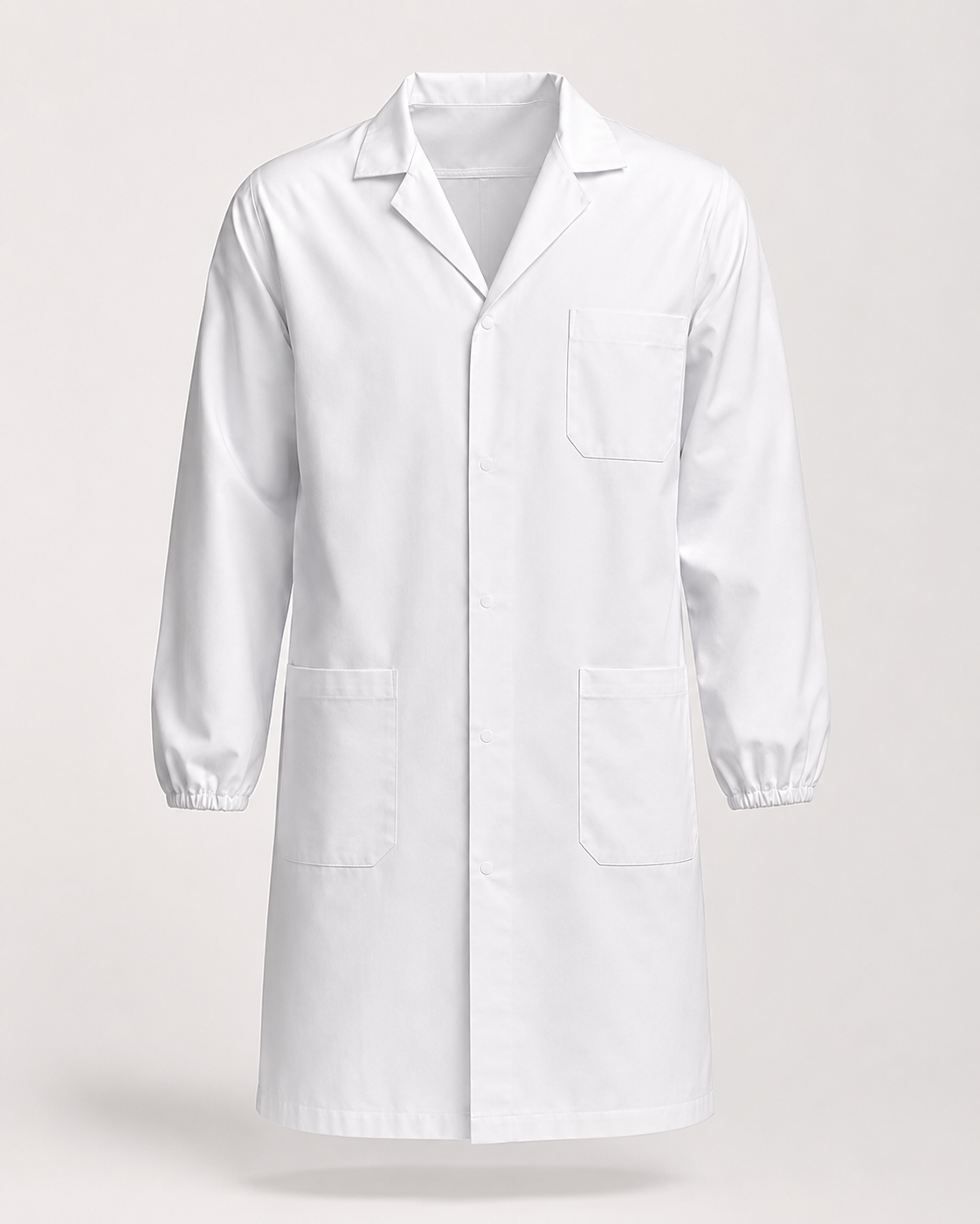 Camice da laboratorio bianco unisex con maniche lunghe, polsi elasticizzati e tre tasche, vista frontale.